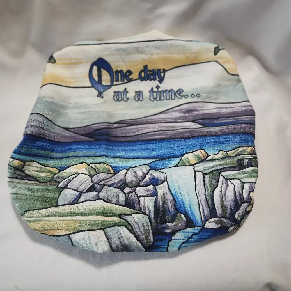 One Day at a Time Full Coverage QSnap Dust Guard Cover 8 inch Handmade B16